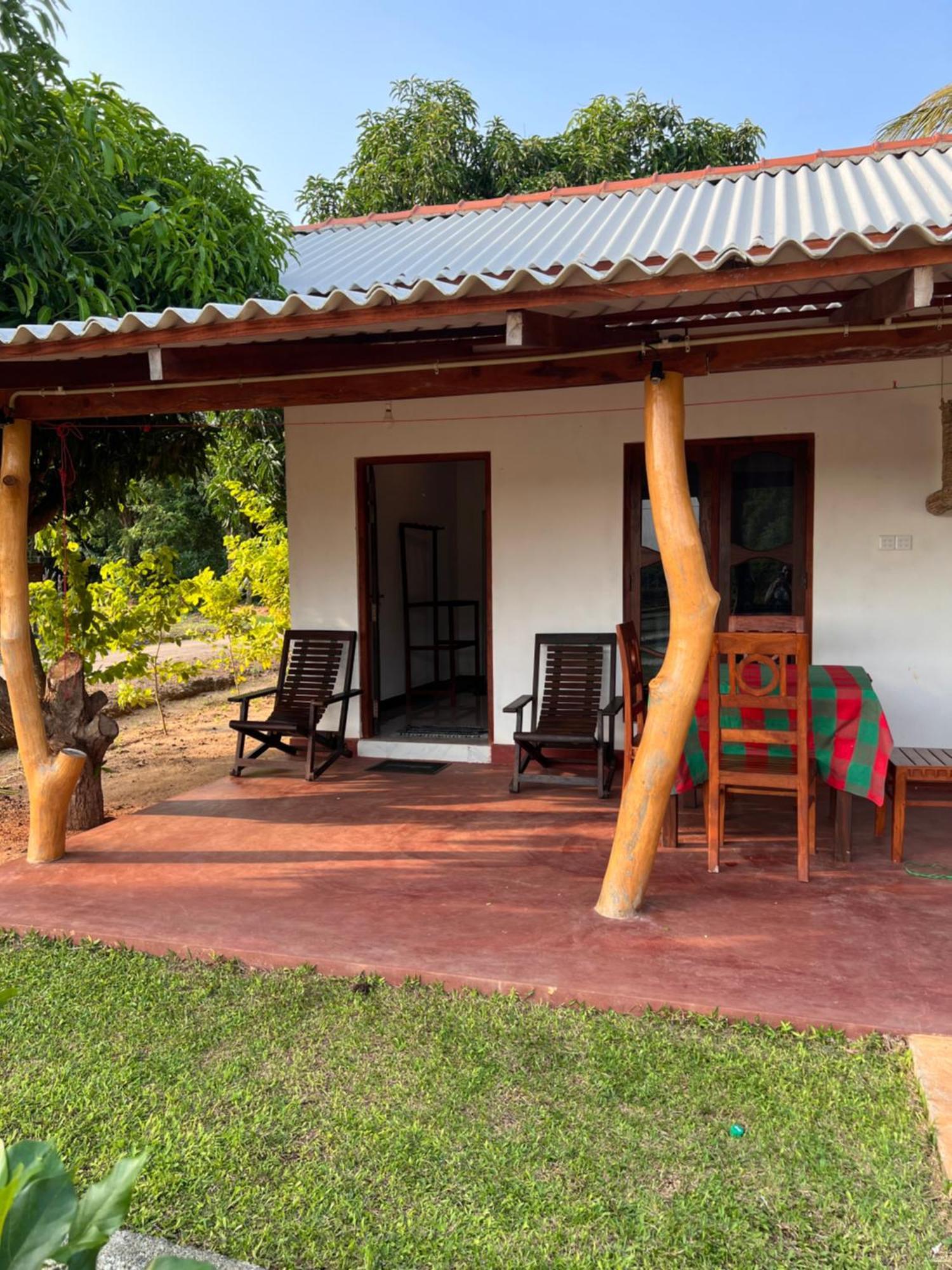 Kurumba Lodge Wilpattu Exterior photo